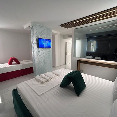 Comfort Hotel Struga Buitenkant foto
