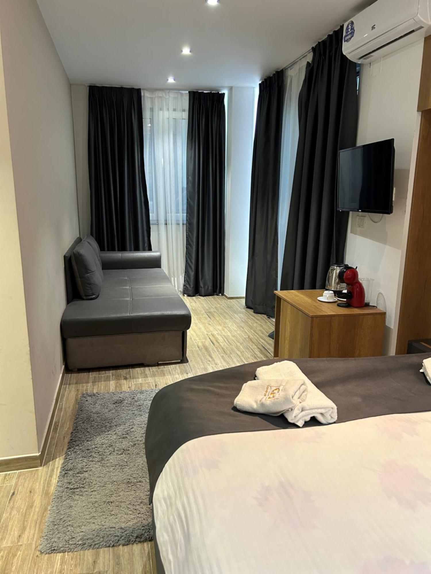 Comfort Hotel Struga Buitenkant foto