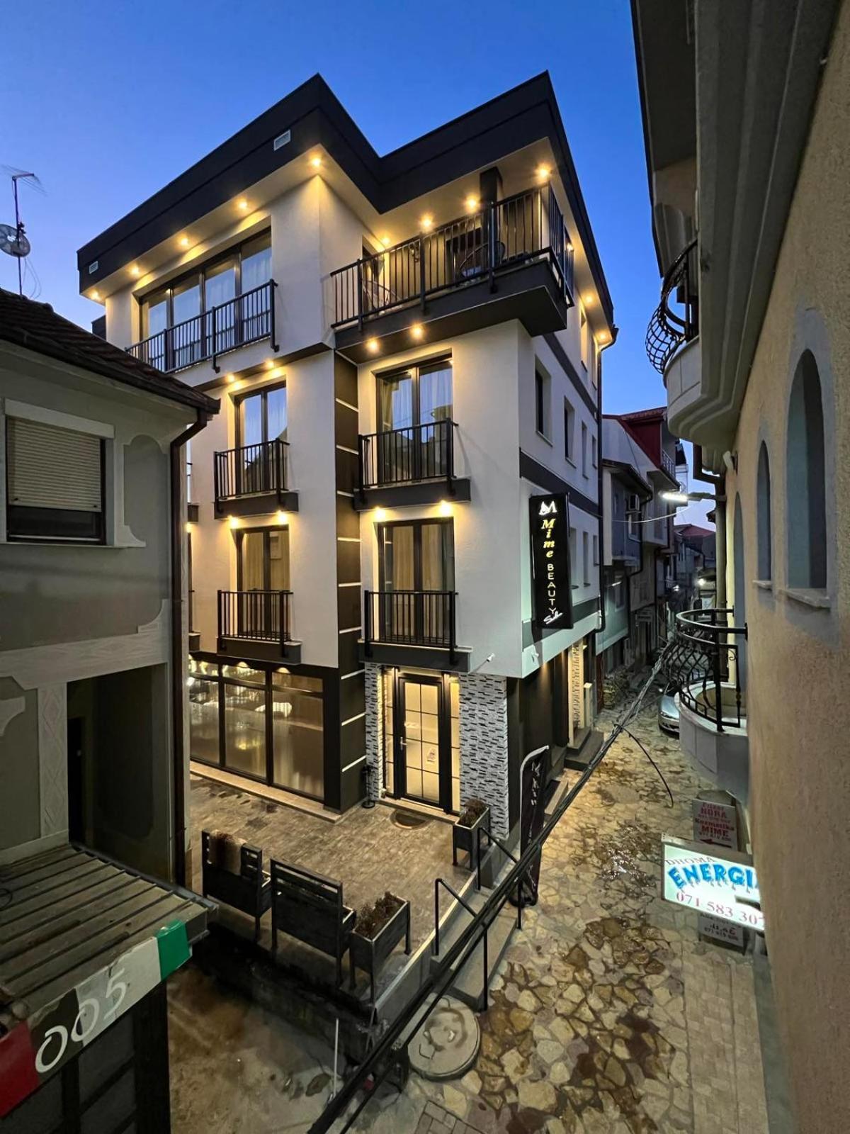 Comfort Hotel Struga Buitenkant foto
