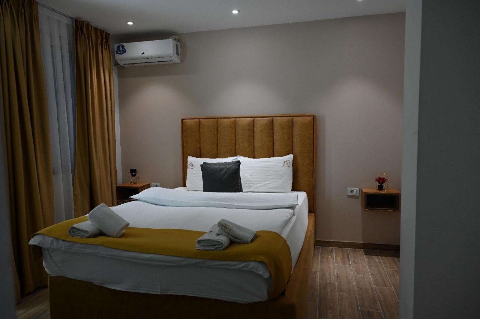 Comfort Hotel Struga Buitenkant foto